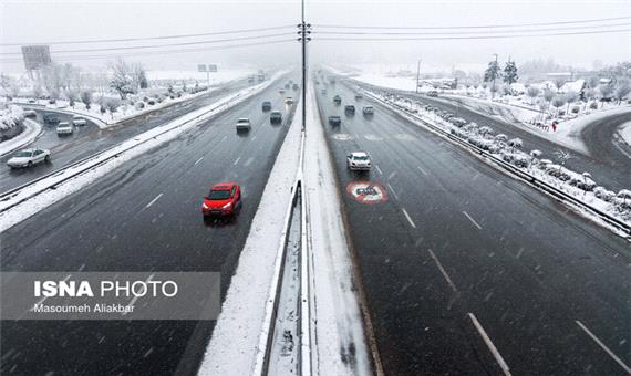 در کدام محورهای مواصلاتی شمال استان کرمان بارش برف و باران داریم؟