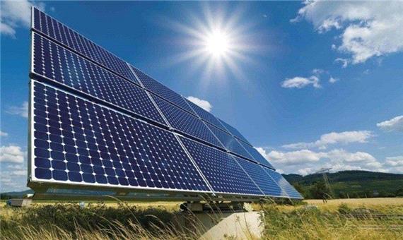 227 پَنل خورشیدی بین عشایر جنوب کرمان توزیع شد