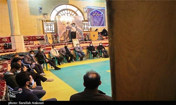 حضور امام جمعه کرمان در زورخانه و نشست با ورزشکاران به روایت تصویر
