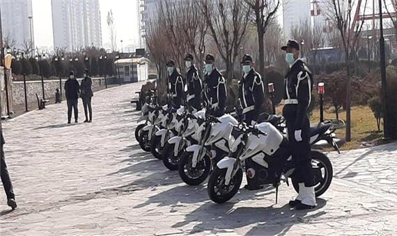 به‌کارگیری موتورسیکلت های برقی در مجموعه فرهنگی گردشگری دریاچه شهدای خلیج فارس