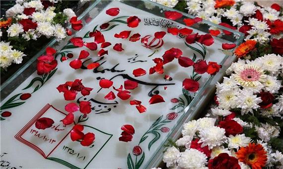 اعضای شورای کرمان به مقام شهید سلیمانی ادای احترام کردند