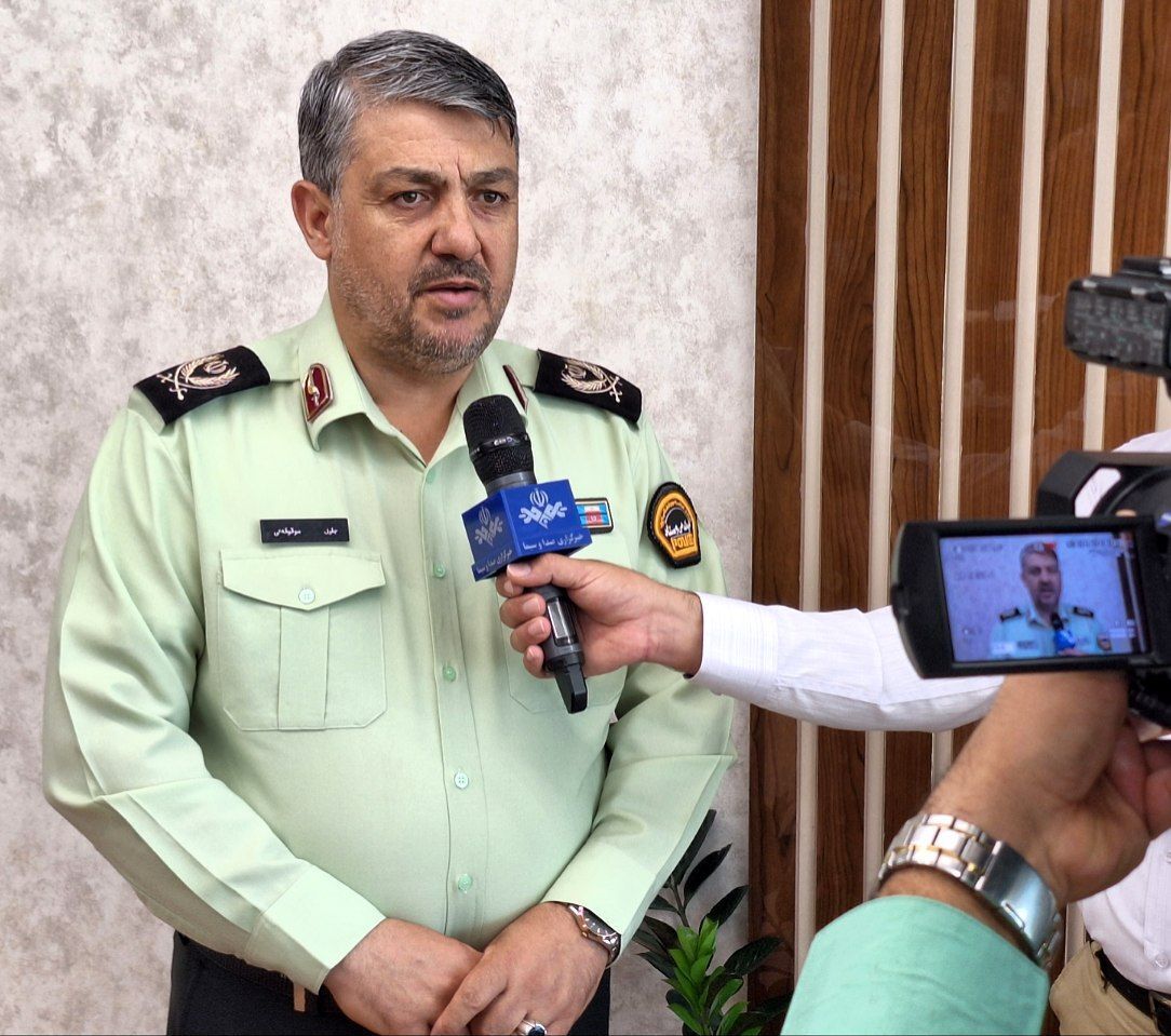 کشف ۶۰۰ کیلوگرم شیشه در مسیر زاهدان - کرمان