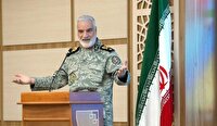 کسی که سلطه آمریکا را برای ایران بپسندد، میهن‌دوست نیست
