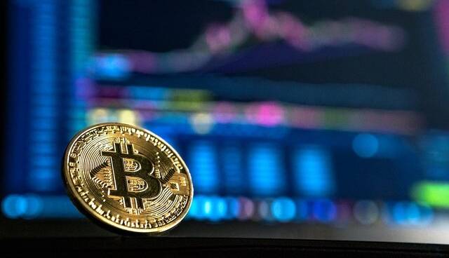 قیمت بیت‌کوین تکان خورد