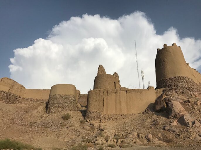 سرپرست میراث فرهنگی کرمان: مرمت قلعه تاریخی شهرستان کهنوج آغاز شد