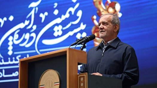 تاکید رئیس جمهور بر رفع موانع برای فعالان اقتصادی