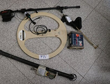 دستگیری متهمان و کشف فلزیاب در شهربابک