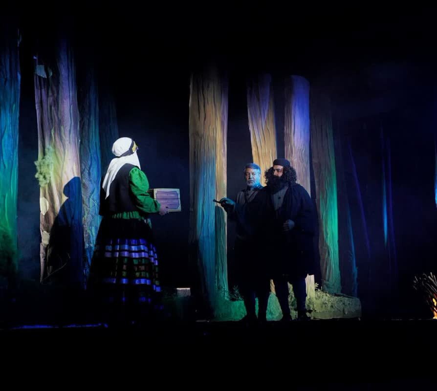 اجرای سینمایش «ایرانمرد» در کرمان؛ روایتی از مقاومت مردم ایران