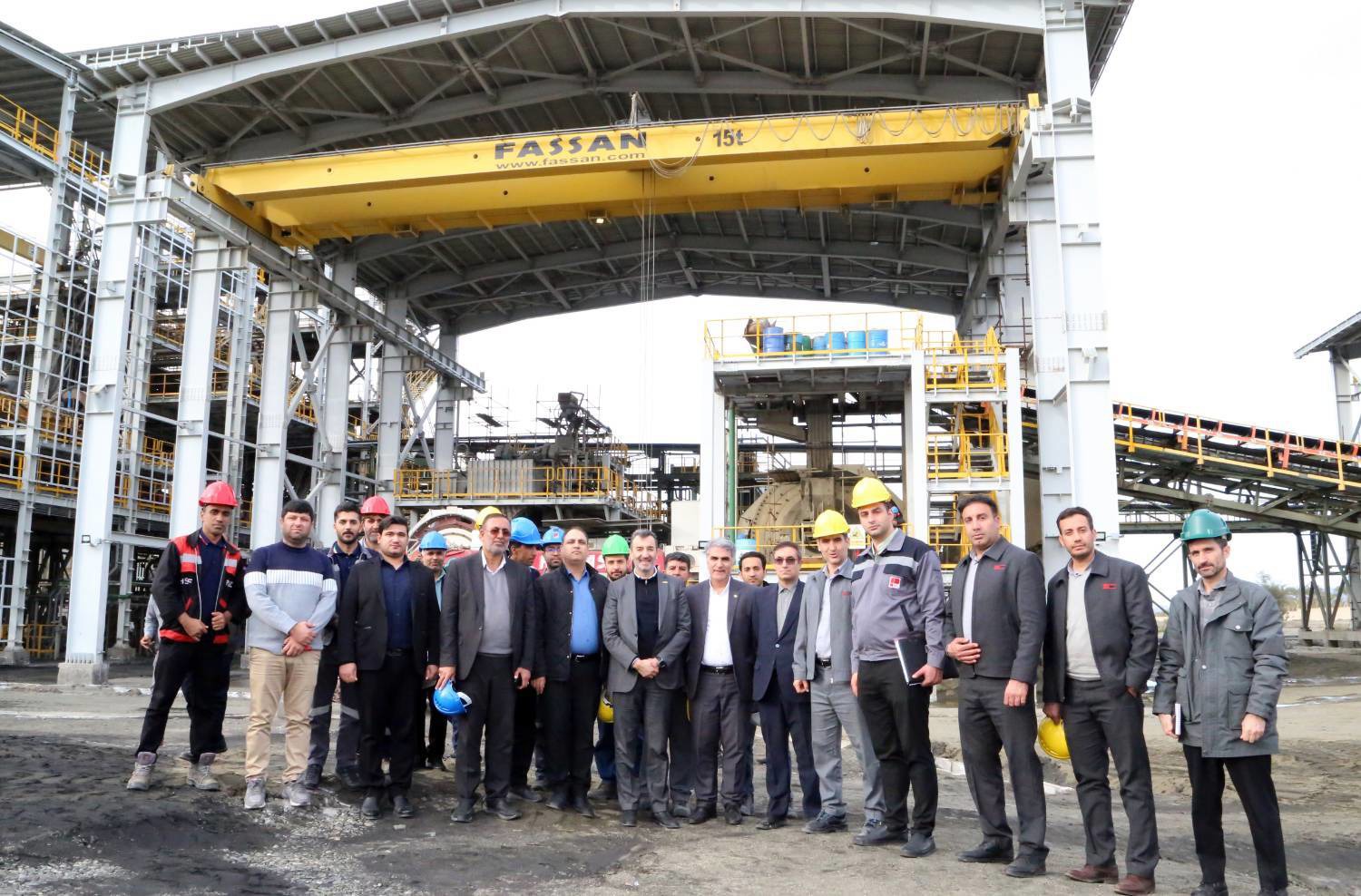 همکاری ایمیدرو با دانش‌بنیان‌ها برای بومی‌سازی تولید تیتانیوم