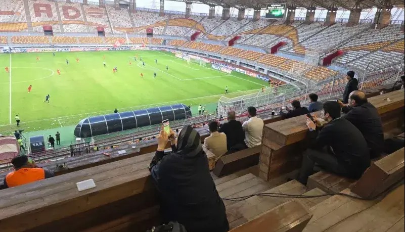 بعد از بیست هفته؛ خبرنگاران بدون آی‌دی کارت!