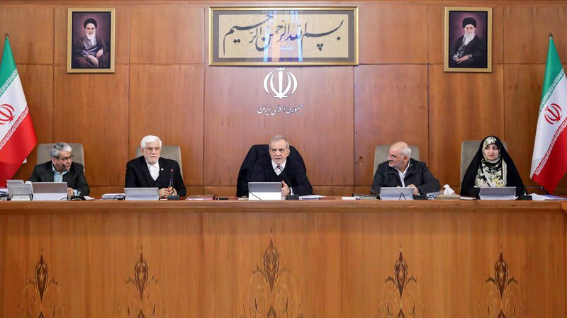 عیدی کارکنان دولت ۱۰ میلیون تومان تعیین شد