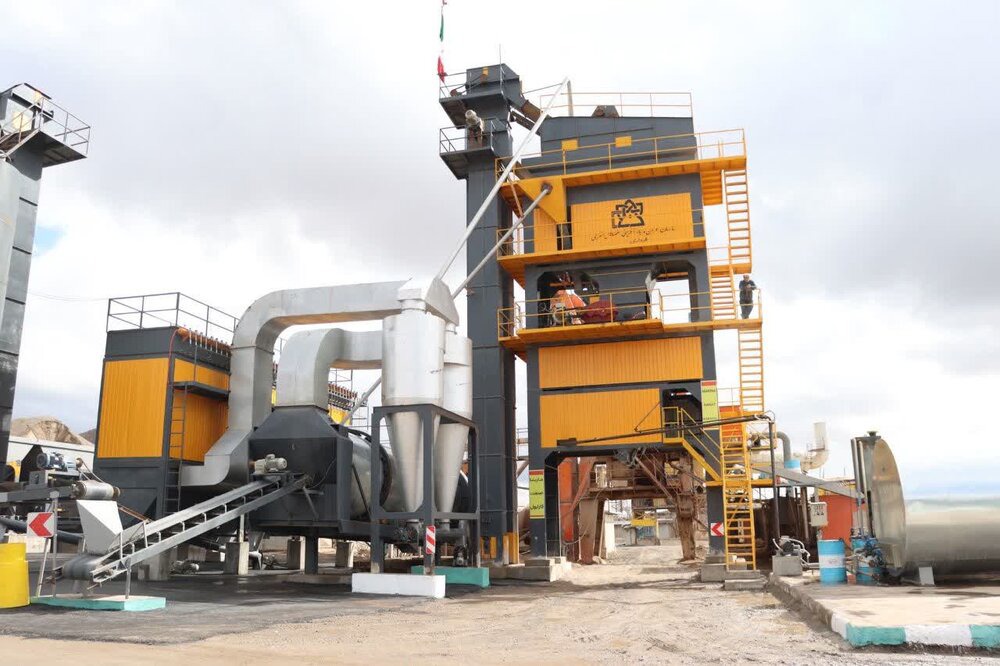 افتتاح سومین کارخانه آسفالت شهرداری کرمان با ظرفیت ۱۶۰ تن در ساعت