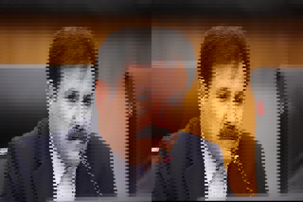 معاون رئیس جمهور: مدیران اگر درست رفتار کنند مردم دلسرد نمی‌شوند