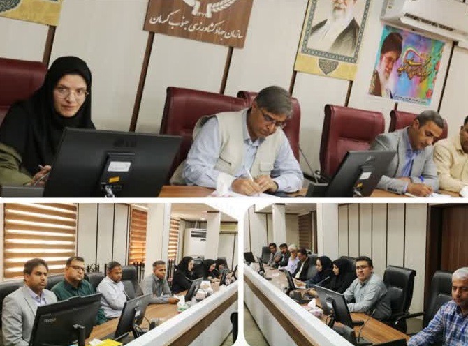 جلسه ستاد بحران ملخ در جنوب کرمان برگزار شد