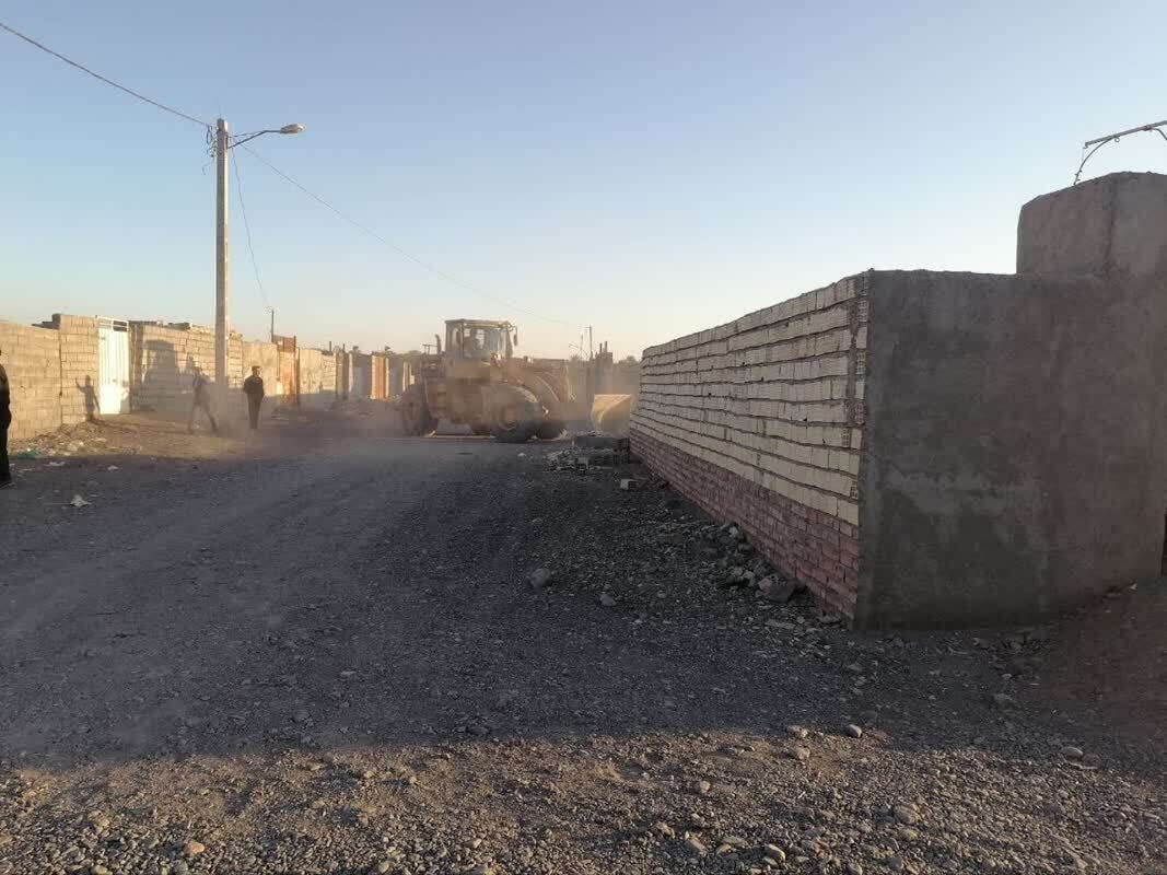 مردم از خرید و فروش زمین در بستر و حریم قانونی رودخانه صوفی‌آباد خودداری کنند