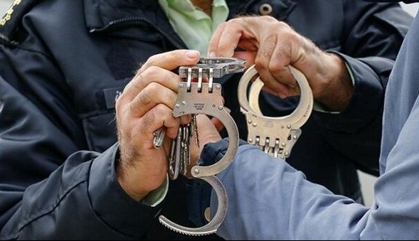 دستگیری سوداگر مرگ با کشف بالغ بر ۳ کیلوگرم ماده مخدر شیشه در جاسک