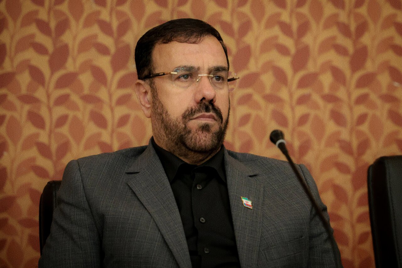 امیری: راه‌آهن شیراز-گل‌گهر با مشارکت بخش خصوصی تکمیل شود