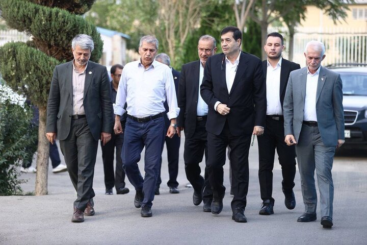وزیر ورزش از اردوی تیم‌های ملی پاراشنا و تیراندازی با کمان بازدید کرد