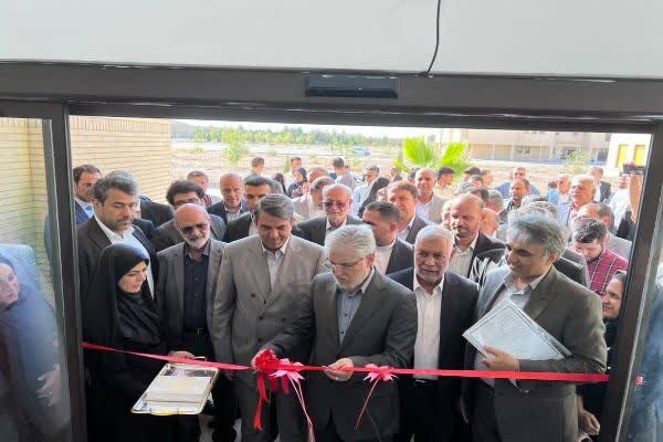 پژوهشکده فناوری تولیدات گیاهی دانشگاه شهید باهنر کرمان افتتاح شد