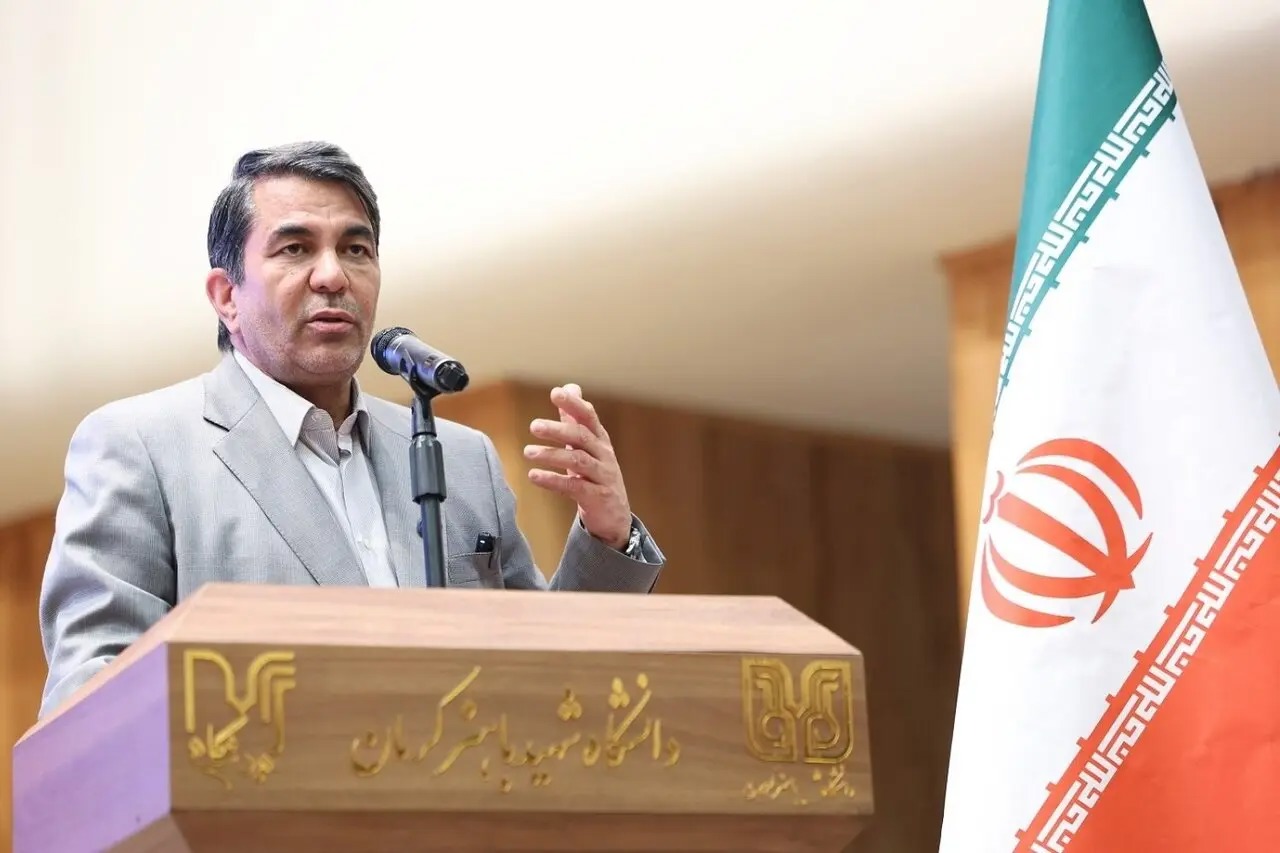 از نقدهای سازنده دانشگاه با هدف اصلاح در  امورات استان استقبال می‌کنیم
