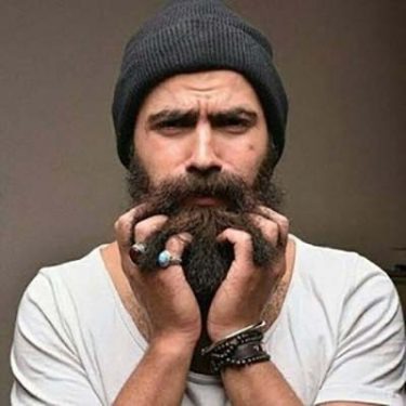 آهنگ باهم روالش میکنیم با صدای معین زد